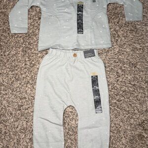 Baby outfit set gender neutral 18/24 months